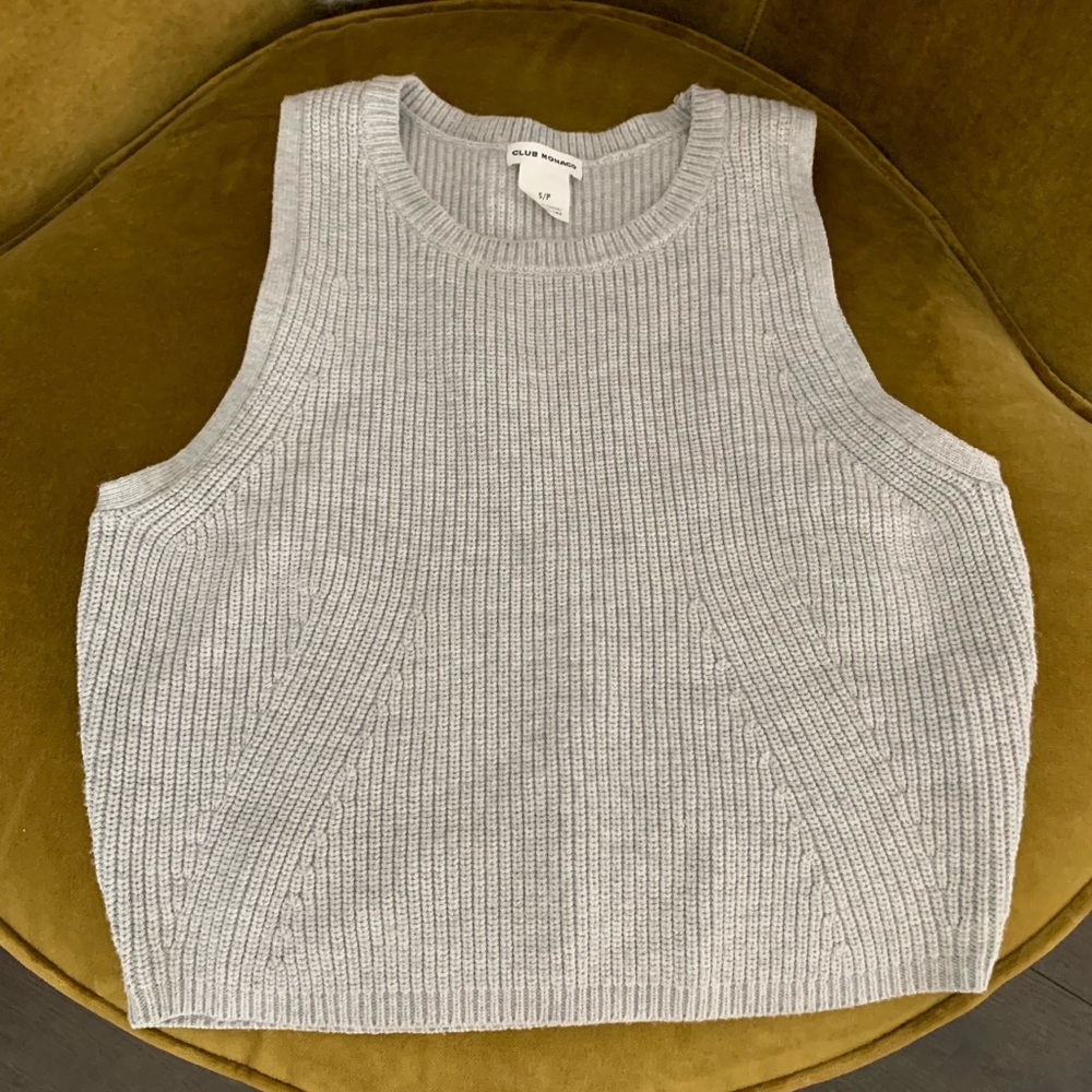 Club Monaco gray knit sleeveless top